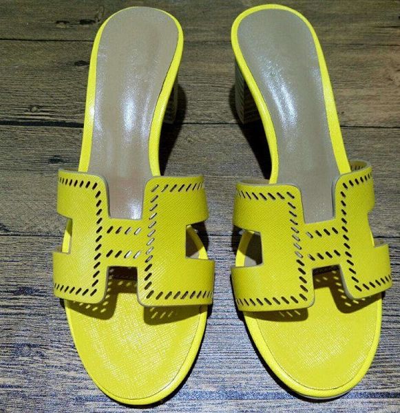 

Женские сандалии Дизайнерская обувь Роскошные горки Летние плоские скользкие са