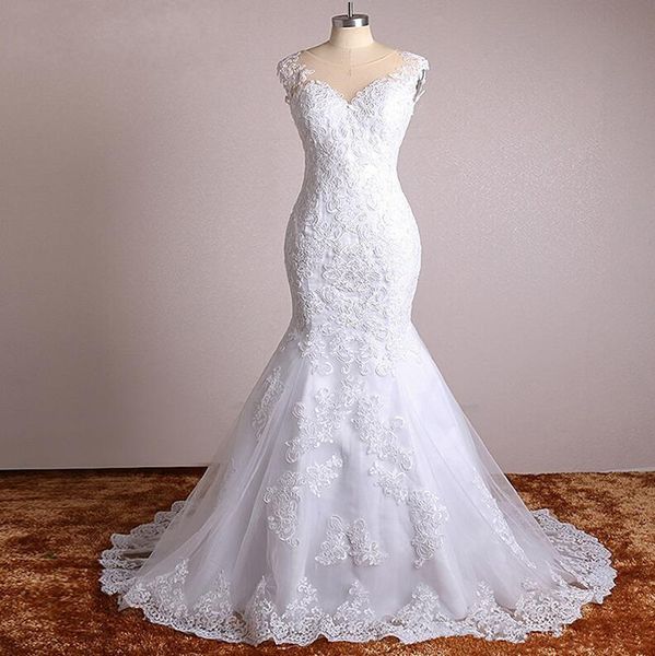 

plus size elegant mermaid wedding dresses lace appliques vintage wedding dresses covered button vestidos de noiva, White