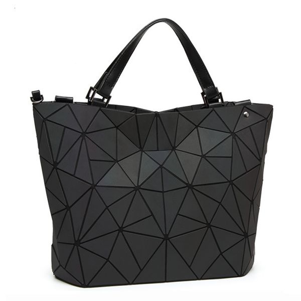 

designer handbags new women laser geometry bag sequins quilted saser shoulder bags luminous handbag diamond casual tote bucket bag bolso