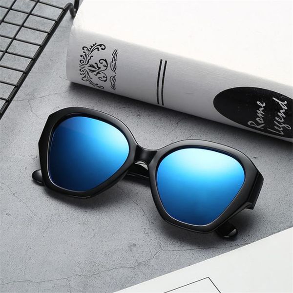 

горячая мода женщины мужчины личность солнцезащитные очки нерегулярные рамки солнцезащитные очки анти-уф-очки цветной фильм очки очки солнце, White;black