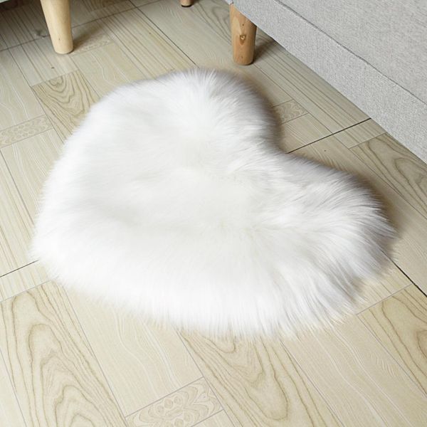 

imitation wool lovely girl series heart-shaped soft carpet, about 6cm plush heart-shaped floor mat, living room bedroom love pad