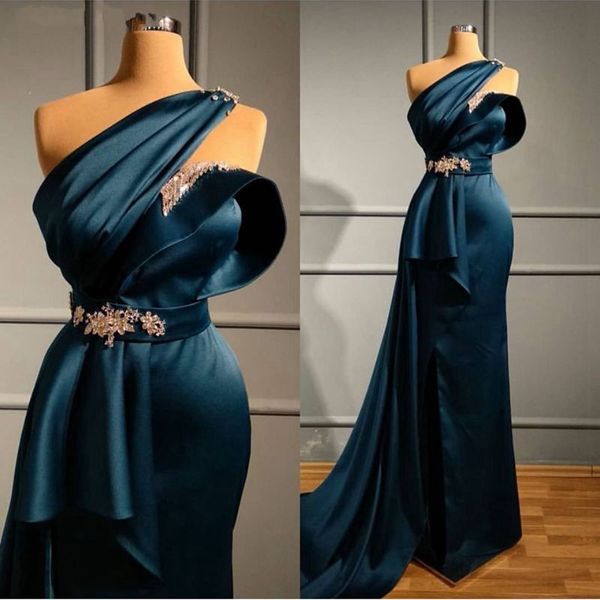 2020 Blaugrüner Satin, einzigartiger Ausschnitt, lange formelle Abendkleider, Falten drapiert, Kristall, arabische Saudi-Partykleider, Abendgarderobe, Abschlussball, Vestido de Noche