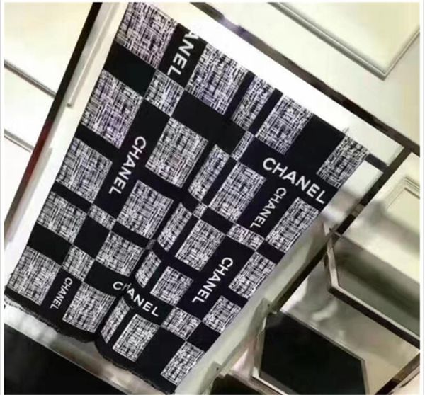 

2020 high-end autumn and winter women's wool scarf shawl with warm and comfortable monogram lattice elegant collocation a11, Blue;gray