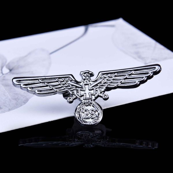 

2020 designer brooch european and american fashion style british retro style eagle wing metal badge brooch badge medal jewelry, Gray