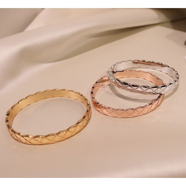 

star popular fashion brand bracelet cross line design plaid opening bracelet ladies' ball fashion celebrity superior quality, Black