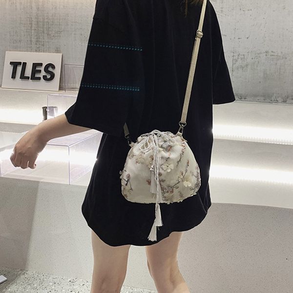 

мода дамы античная кружева кулиской ковш сумка сумка повседневные сумки китайский стиль