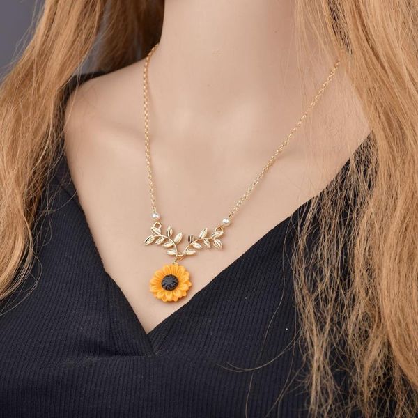 

accessories popular sunflower pearls and leaf branches lady sunflower pendant necklace, Silver