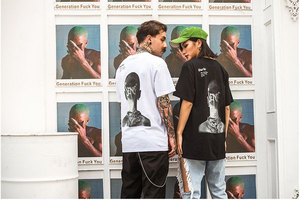 

мужские дизайнерские футболки мужчины повседневная портрет печатных шею пара футболки бренд свободные уличный стиль футболки мужские женские, White;black