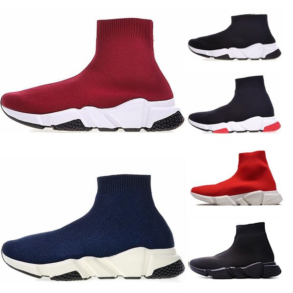 

Calçado de corrida retros