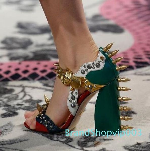 

2019 gladiator sandals woman lion head spike rivet chunky high heel shoes women party shoes, Black