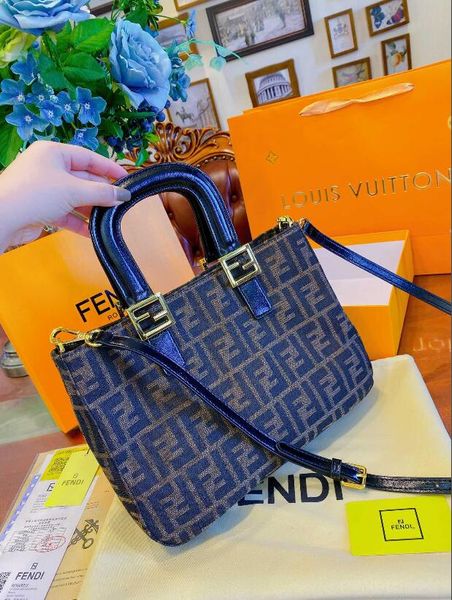 

2020 luxury 5a chest bag avenue damier graphite pixel l fashion women sac a main crossbody bag v waist bags waist bags