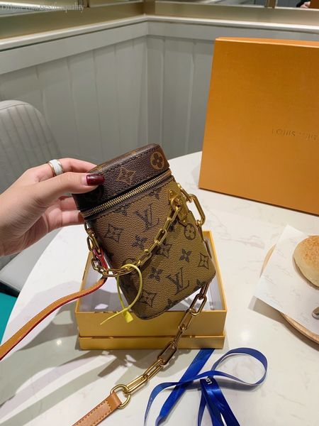 

2020 women s leather messenger leisure case bag retro chain bucket messenger bag