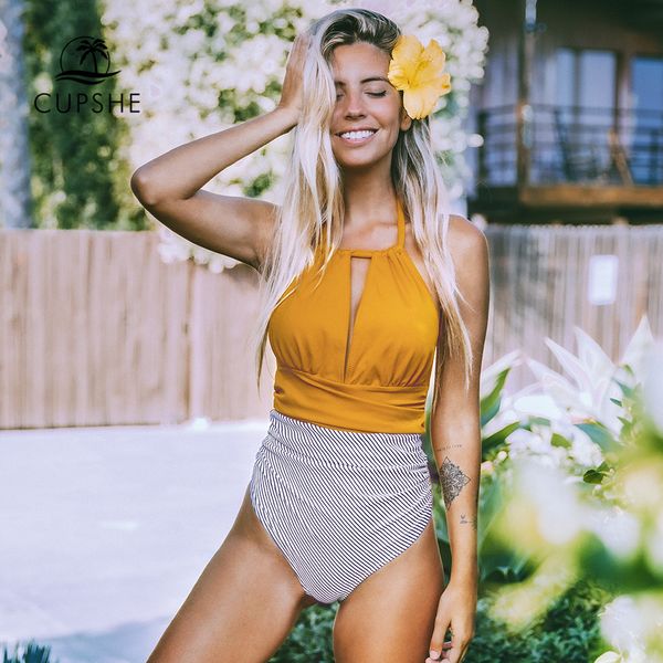 

cupshe текстурированные и полосатый холтер цельный купальник женщин сексуальный backless cut out монокини 2020 девочка пляж купальный костюм, White;black