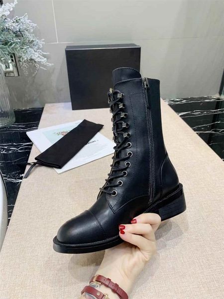 

2020 design autumn and winter new luxury fashion casual martin boots leather boots women's shoes black mid boots 1-2
