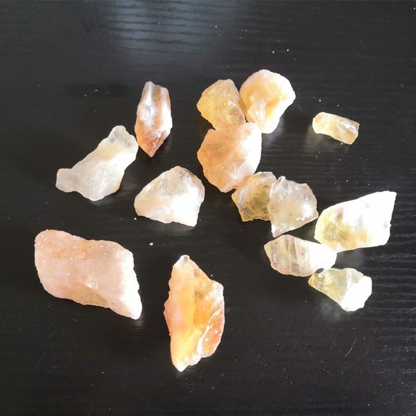 15-30mm Doğal Citrine Kristal Taş Sarı Kuvars Kristal Kaba Puan Numune Toplu Taş Şifa Mineral DIY Malzeme