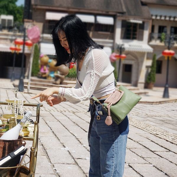 

autumn/winter women's bag pu color one-piece slanted across the bag woman