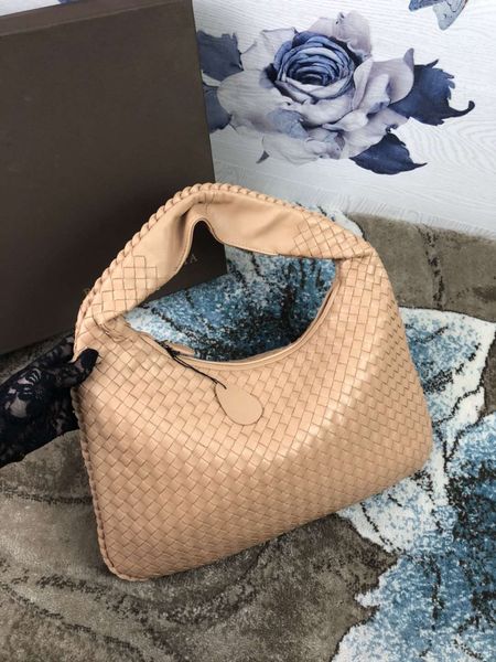 

2020 women designer material crochet genuine sheep skin leather soft handbag elegant fashion kintting big size bag casual hobos shoulder bag