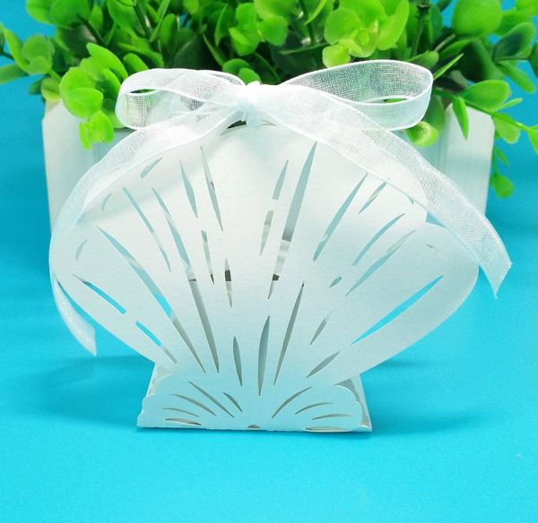 

50pcs creativewhite shell hollow laser cutting candy box wedding birthday favors ferrero gifts box for party decor guest bag