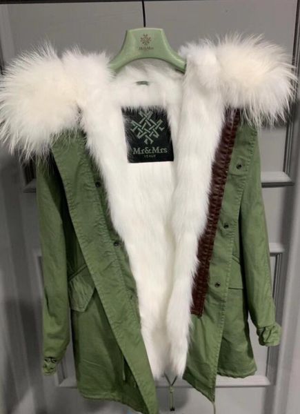 

2019mr&mrs italy, classic green + white white fox liner, raccoon fur collar, smooth and light warm, ladies parker coat, Black