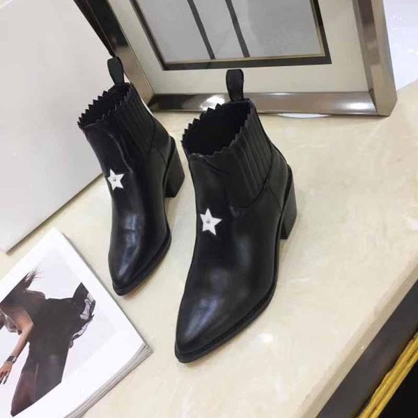 

new high-end boots, high-end luxury display, fashion fad artifact with high 5.5cm black size 35-40+ box c14 02