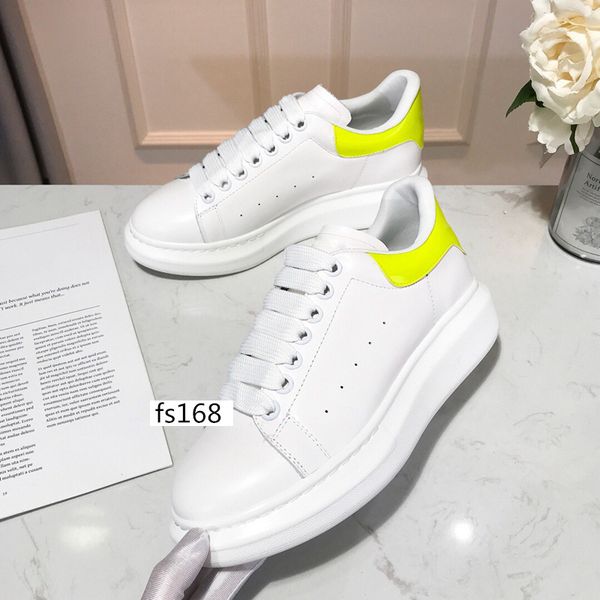 

delivery luxury platform designer shoes reflective triple black velvet white golden mens womens casual sneakers 2