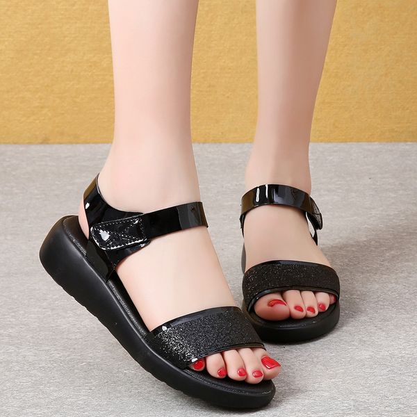 

the new summer 2020 women's mirror sandals outdoor breathable sandals fashion versatile flat shoes for women, Black