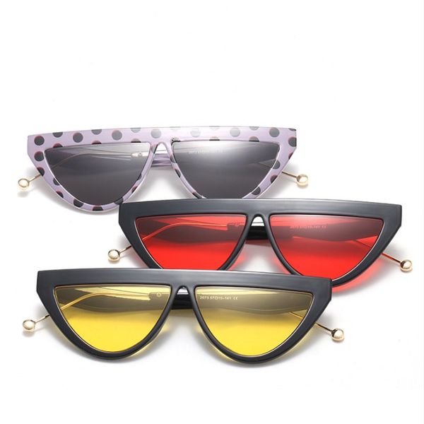 

fd personality triangle cat eyes women sunglasses retro cateye frame sun glasses small pc frame eyeglasses uv400 8 colors, White;black