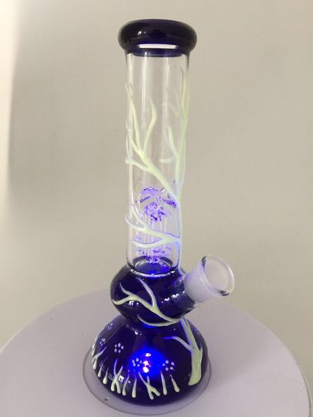 2019 Bong UV Glow In The Dark Water Pipe 4 Arms Tree Perc Bong in vetro Diffuso Downstem Narghilè Tipo dritto Rigs petrolifere GID01