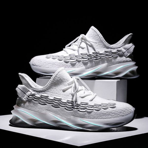 

new outdoor non-slip men's sports shoes rubber hard-wearing new men sneakers street trend running shoes men zapatos