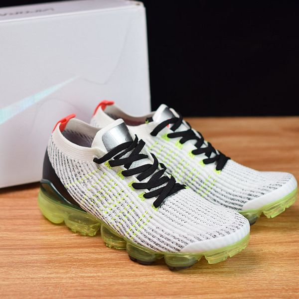 

2019 VPM Run Utility Shoes Mens Women Designer Soft Lightweight Green White Mesh Fashion Look Trainers Sneakers