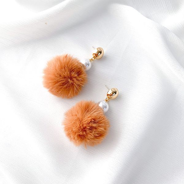 

стерлингового серебра иглы новые зимние волосы мяч серьги женские милые белые плюшевые мяч персонализированные мода уха ювелирные изделия, Golden