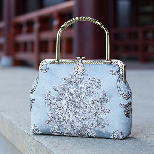 

women's cheongsam bag new embroidered one shoulder handbag antique