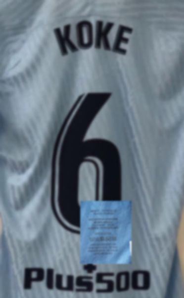 

Третья жилка 2 стилей шрифта чашки и La Liga подготовить версию