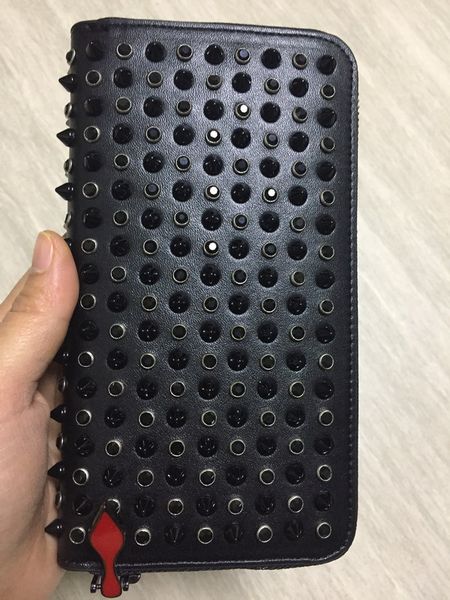 

патентный 2020long стиль шипованного сцепления панелей кожа женщин смешанного цвет заклепка мешок муфта леди длинные кошельки шипы, Red;black