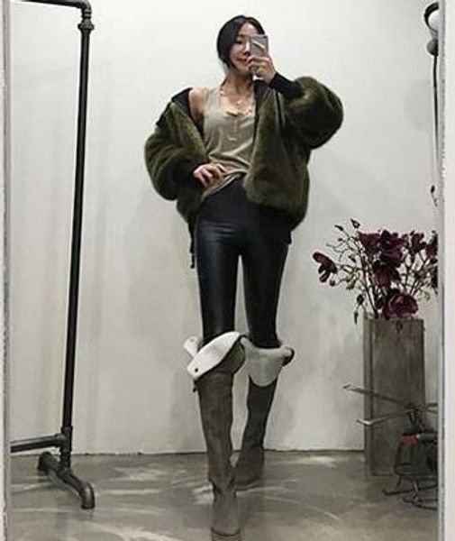 

vetement women's winter 2019 vetement overcoat artificial fur coat fake fox fur femme jacke casual short furry outwear ar102, Black