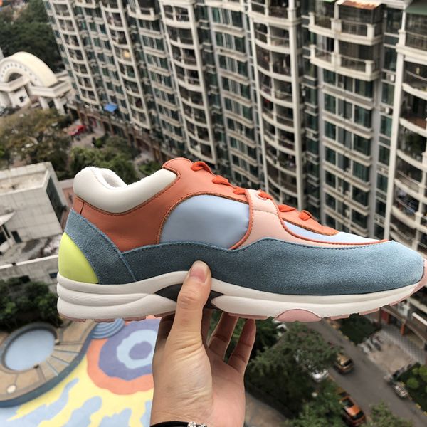 

2019 горячие роскошные популярные кожа Повседневная обувь женщины мужчины дизайнер кроссовки обувь Мода кожа зашнуровать обувь смешанный цвет с размером коробки 35-45