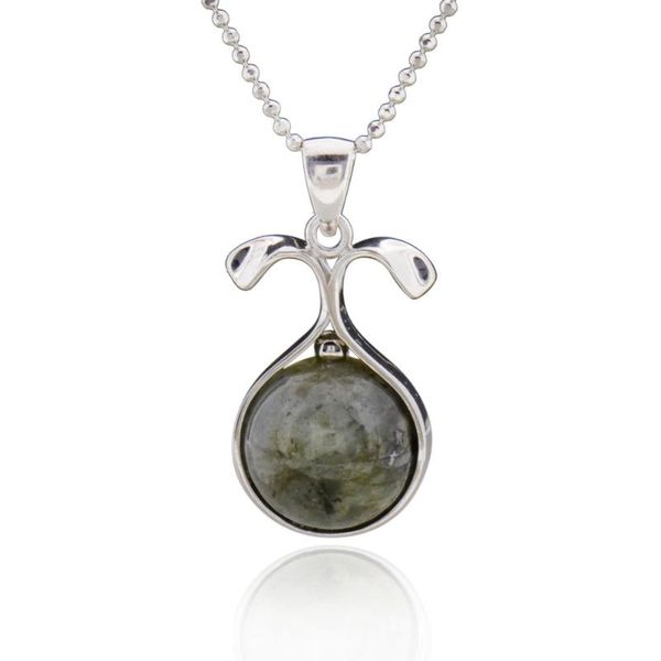 

sterling silver round shaped labradorite solitaire pendant necklace 18" chain