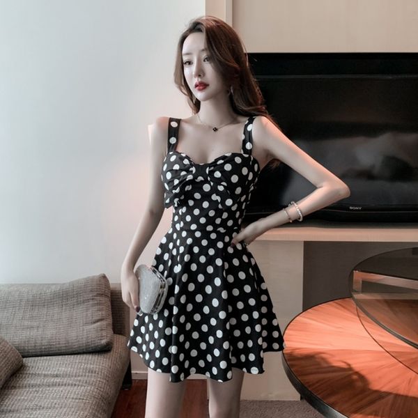 

женщины dreses2020 летний новый сладкий темперамент малый свежий лук горошек sexy обернутый юбку-плечевой ремень платье женщин, White;black