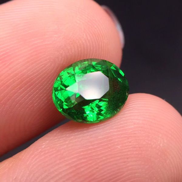 

cgl certificated 2.54ct natural vivid green tsavorite gemstones faceted loose stones loose gems, Black