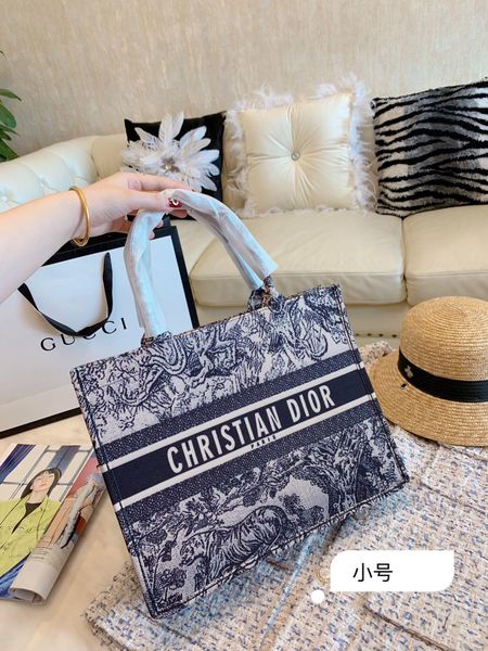 

новая классическая сумка для модных дизайнеров - это компактная сумка Делюкс, удо