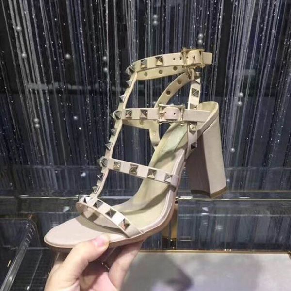 

2019 new ladies summer gladiator sandals fashion designer sandals fashion l designer ladies sandals size 34-41, Black
