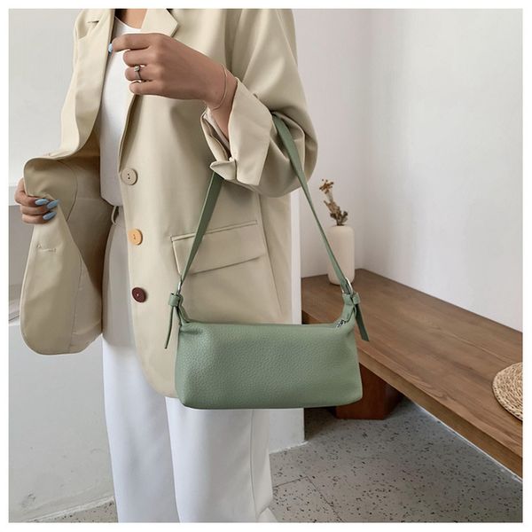 

2020 new simple fashion ladies shoulder bag wild messenger bag small female women