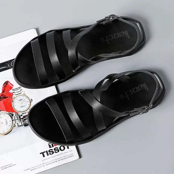 

с box тапки повседневная обувь кроссовки мода спортивная обувь высокого качества кожаные сапоги сандалии тапочки урожай воздуха для женщин p, Black