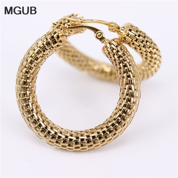 

mgub popular cute exaggerated earrings 25mm-48mm outer diameter multiple sizes about 12g / pair of lightweight jewelry sl02, Golden