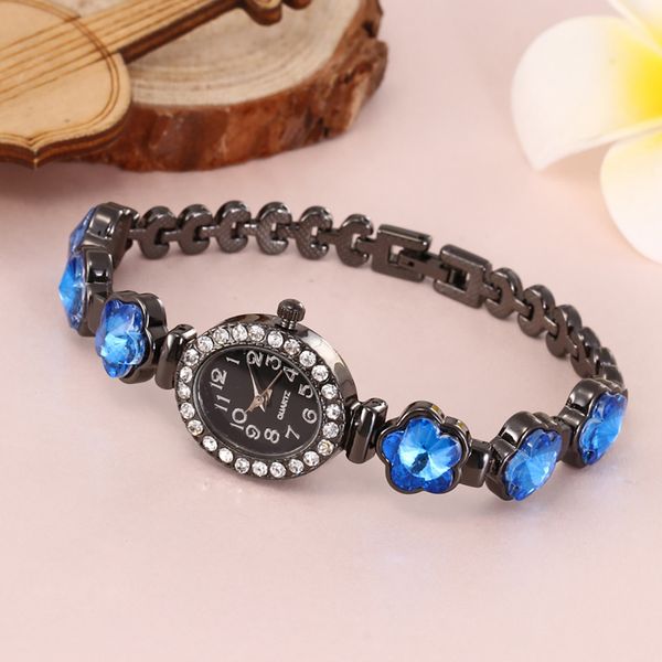 

women round full diamond bracelet watch analog quartz movement wrist exquisite and unique bracelet blak watch ladies clock, Slivery;brown