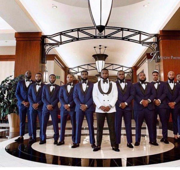 Smoking dello sposo Groomsmen blu navy Scial risvolto Best Man Suit Groomsmen da sposa Giacca sportiva da uomo Su misura (giacca + mutanda + cravatta)