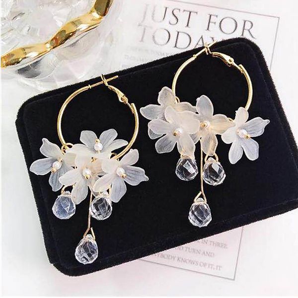 

amorcome trendy acrylic water drop women dangle earrings crystal flower long pendant earrings for women drops, Golden;silver