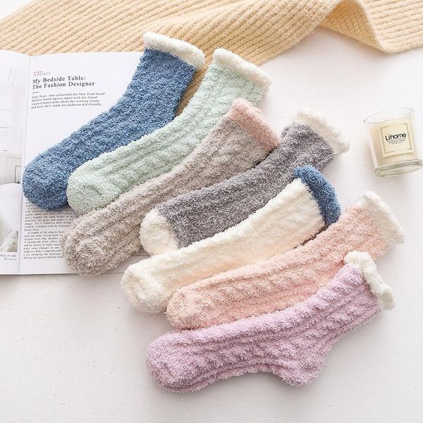 Lady Kış Sıcak Kabarık Mercan Kadife Kalın Havlu Çorap Şeker Yetişkin Renk Zemin Uyku Bulanık Çorap Kadın Kızlar Çorap