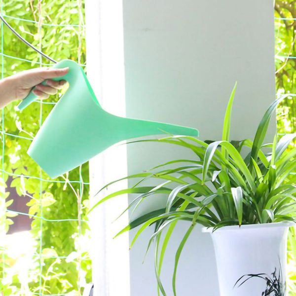

1l plant flower watering pot candy colors plastic watering can home garden irrigation tools easy to control water volume
