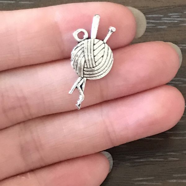 

wholesale diy charm yarn and needle charm antique silver tone zinc alloy pendant charm for bracelet necklace earring jewelry knitter, Bronze;silver